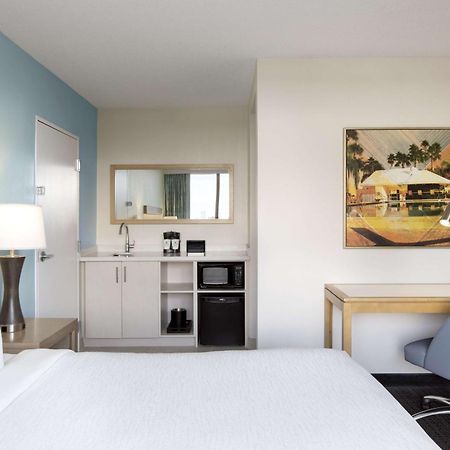 Embassy Suites By Hilton Tampa Airport Westshore Buitenkant foto
