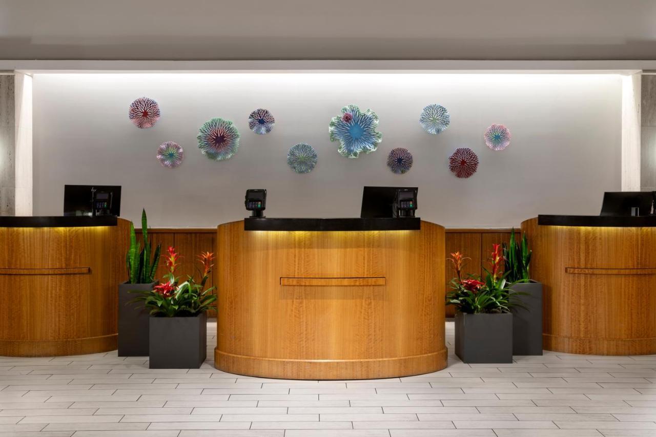 Embassy Suites By Hilton Tampa Airport Westshore Buitenkant foto
