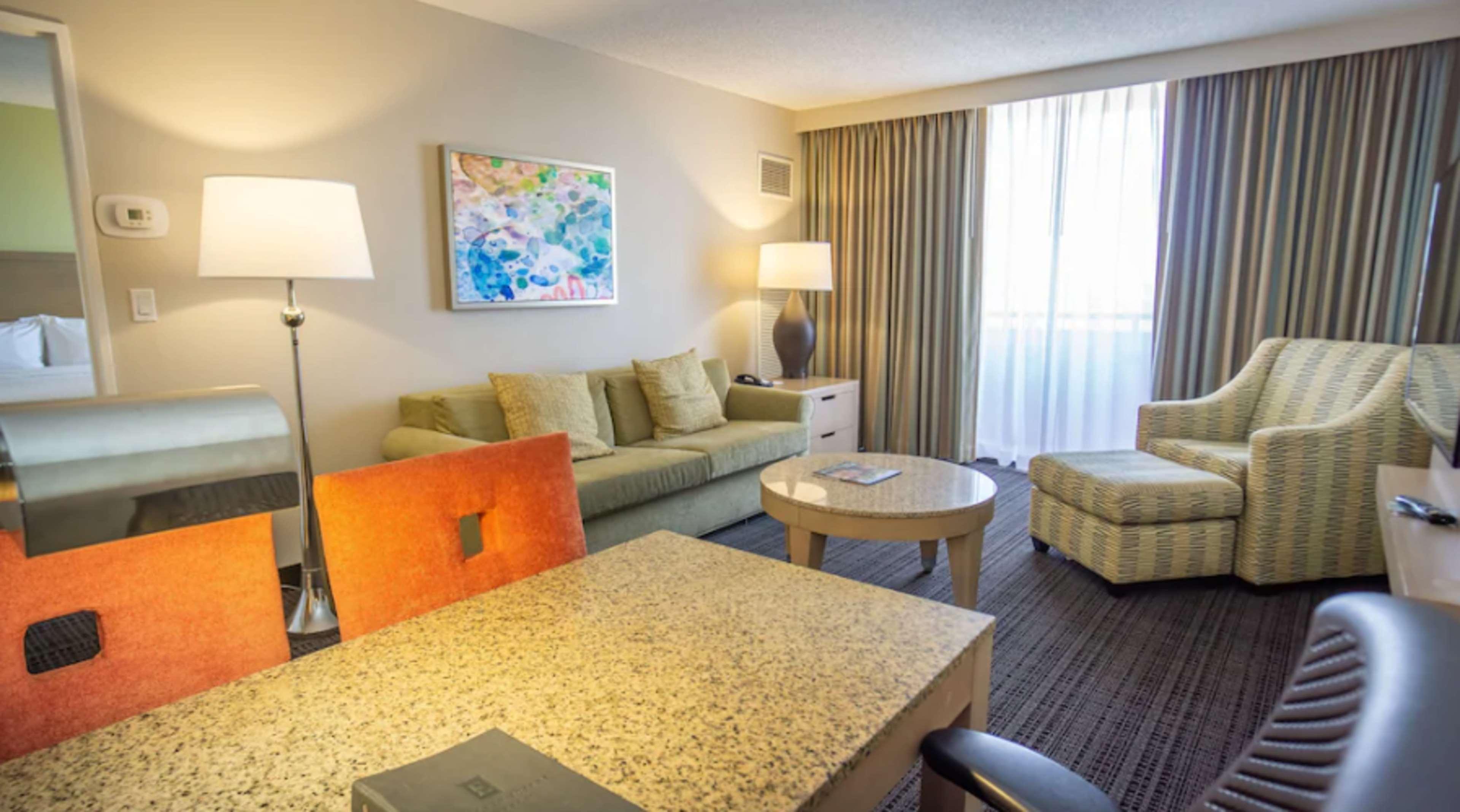 Embassy Suites By Hilton Tampa Airport Westshore Buitenkant foto