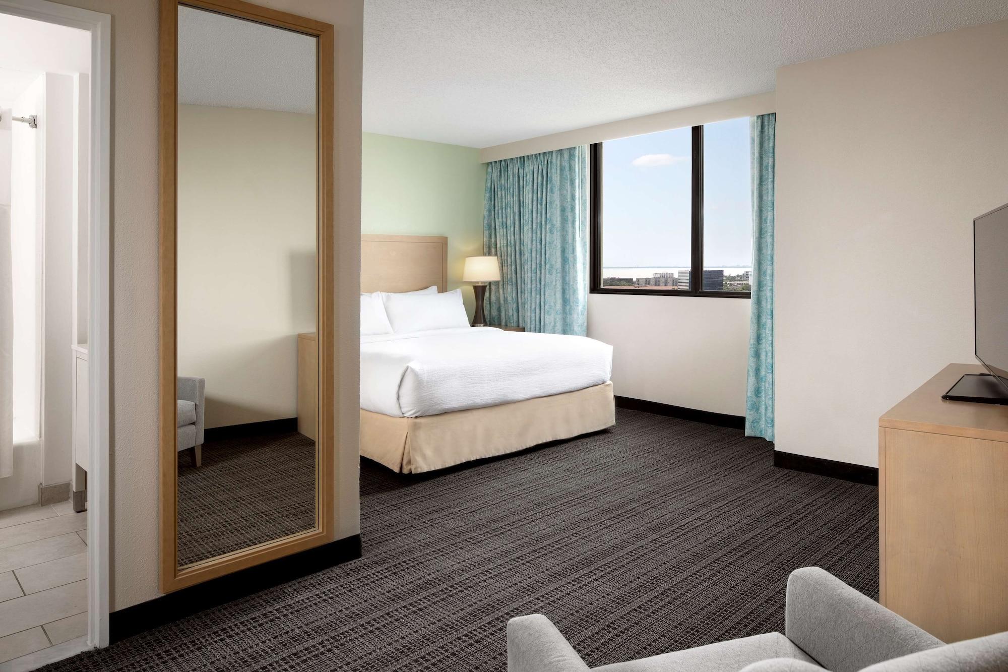 Embassy Suites By Hilton Tampa Airport Westshore Buitenkant foto