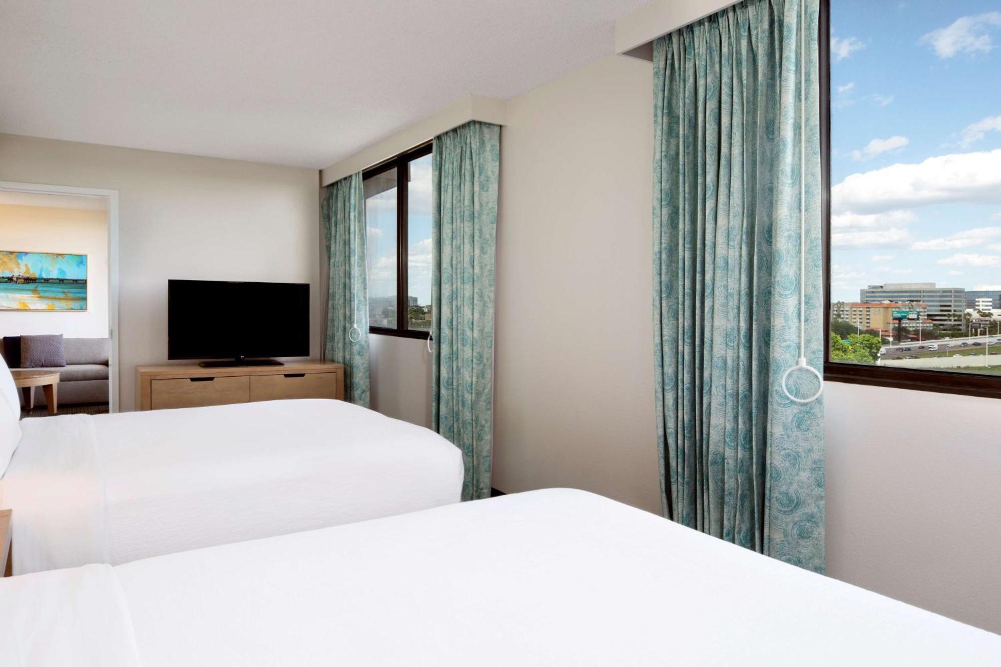 Embassy Suites By Hilton Tampa Airport Westshore Buitenkant foto