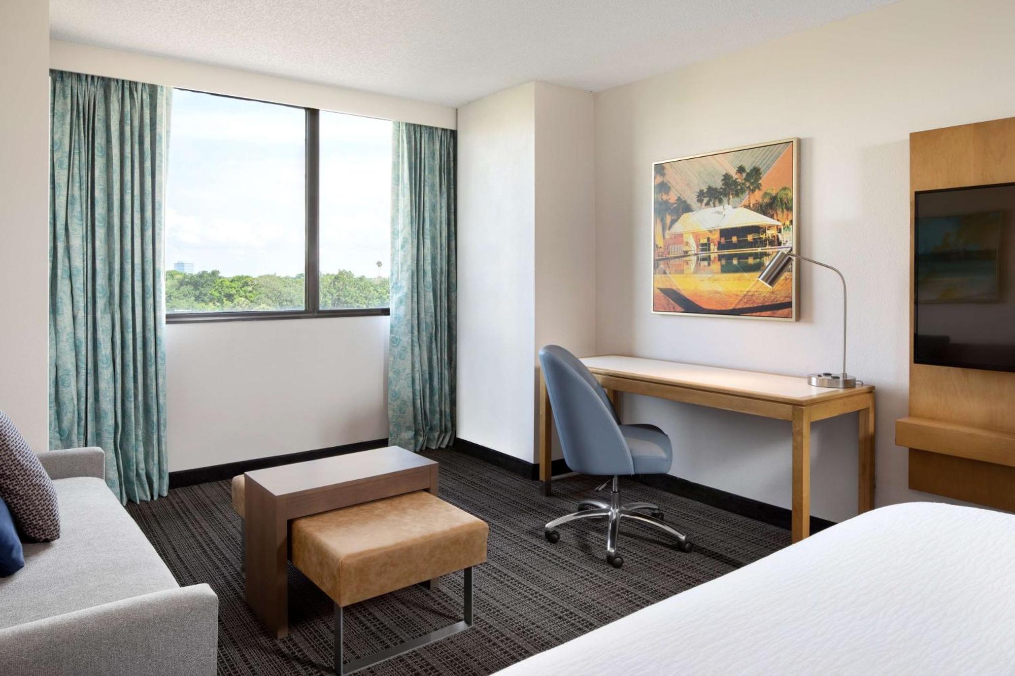 Embassy Suites By Hilton Tampa Airport Westshore Buitenkant foto