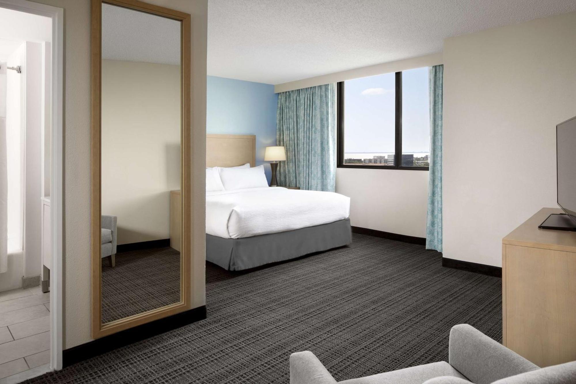 Embassy Suites By Hilton Tampa Airport Westshore Buitenkant foto